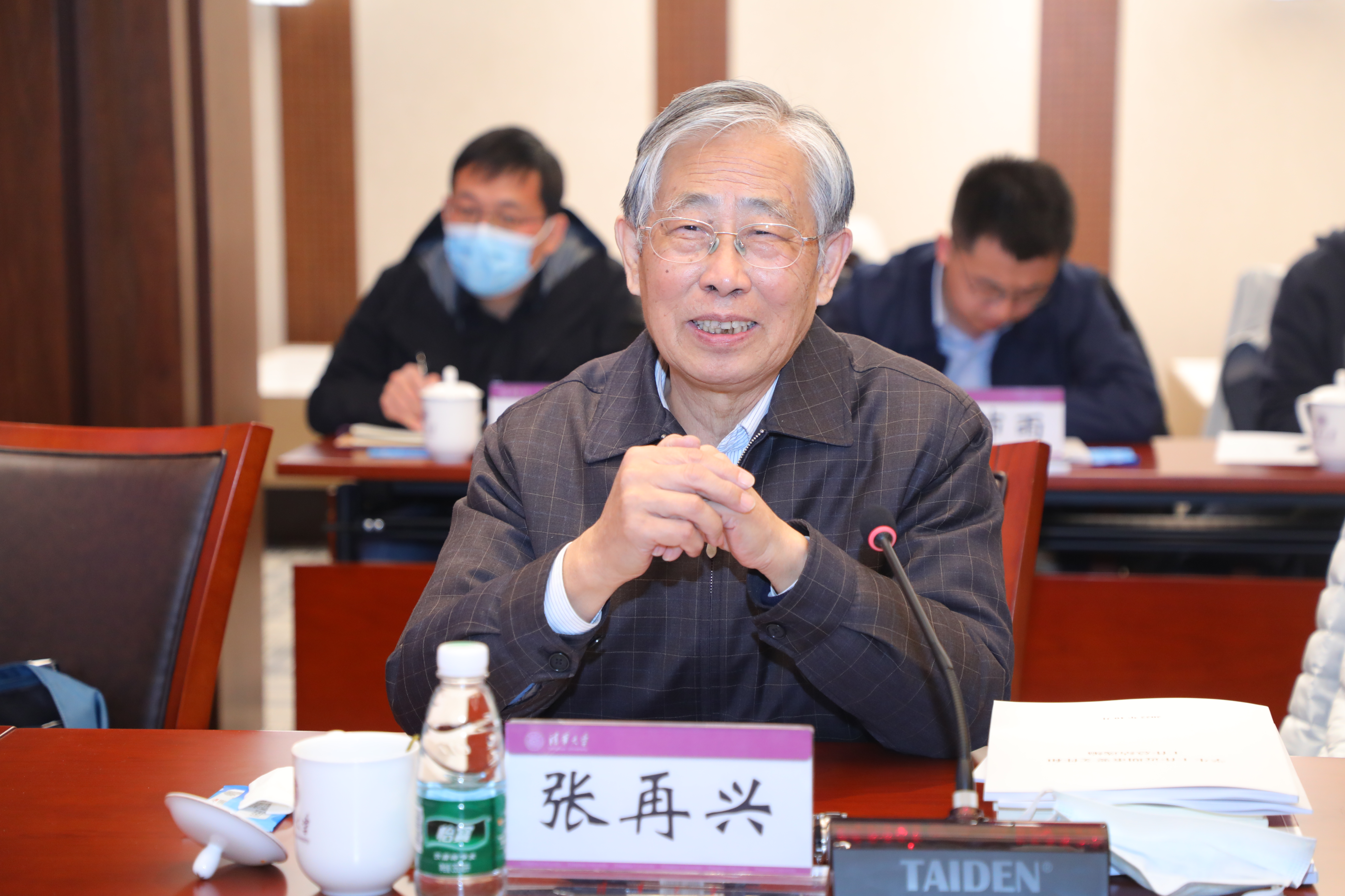 20221019-8xbet.com召开落实学校第十五次党代会精神学生工作专题研讨会-郭宝顺-张再兴讲话.JPG