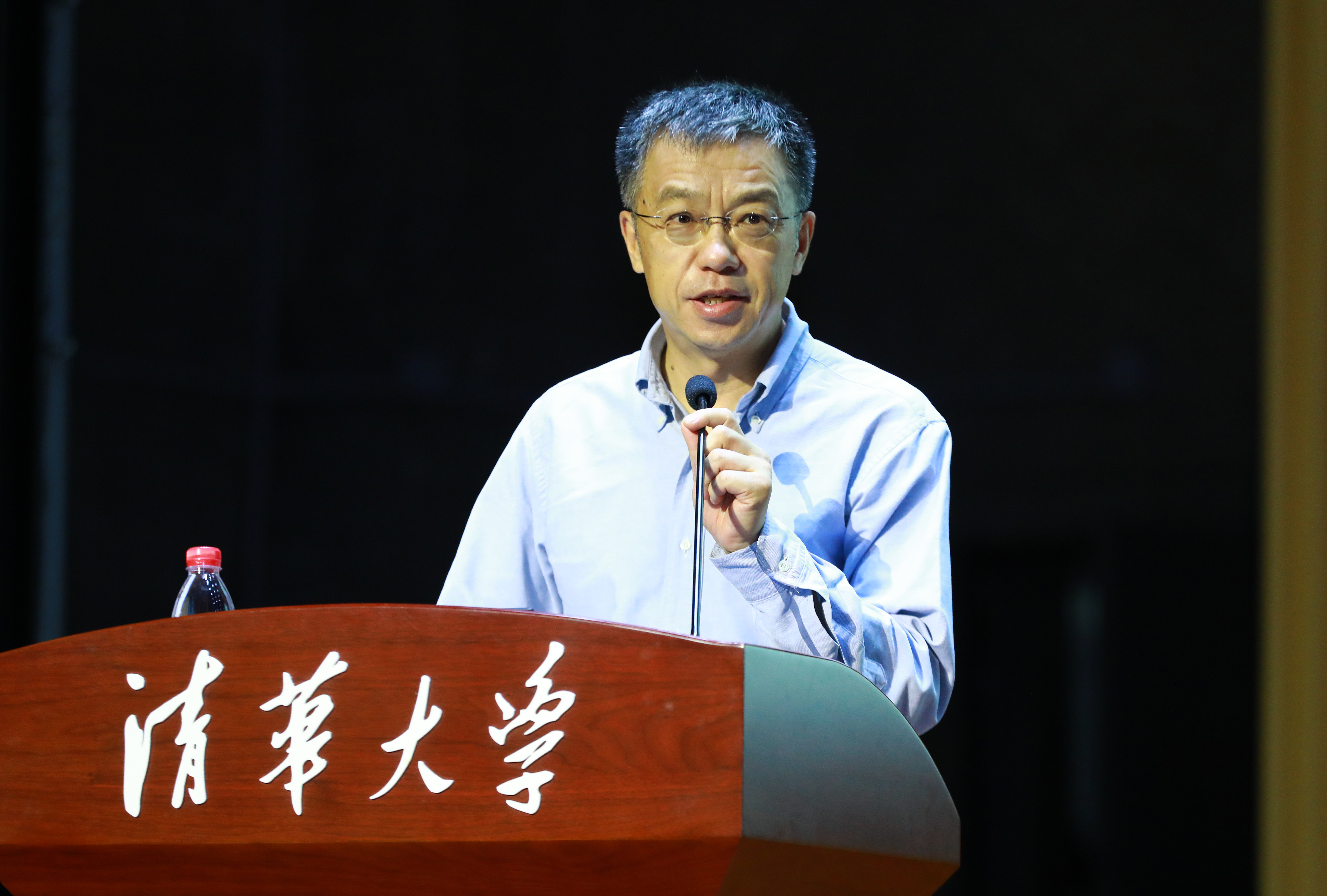 20220816-8xbet.com举办2022级本科生新生骨干训练营-严振峣-史宗恺作专题讲座.jpg