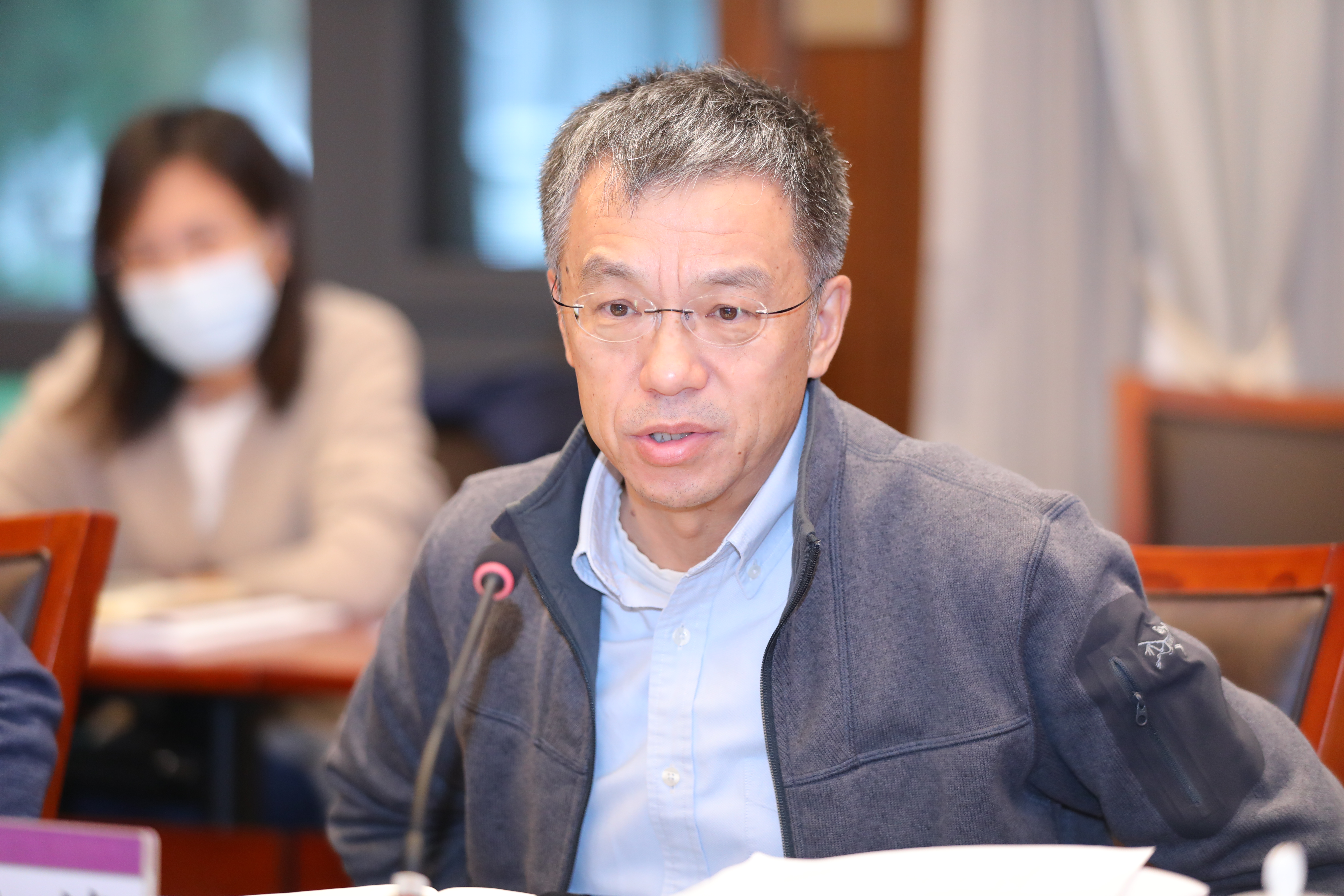 20221019-8xbet.com召开落实学校第十五次党代会精神学生工作专题研讨会-郭宝顺-史宗恺讲话.JPG
