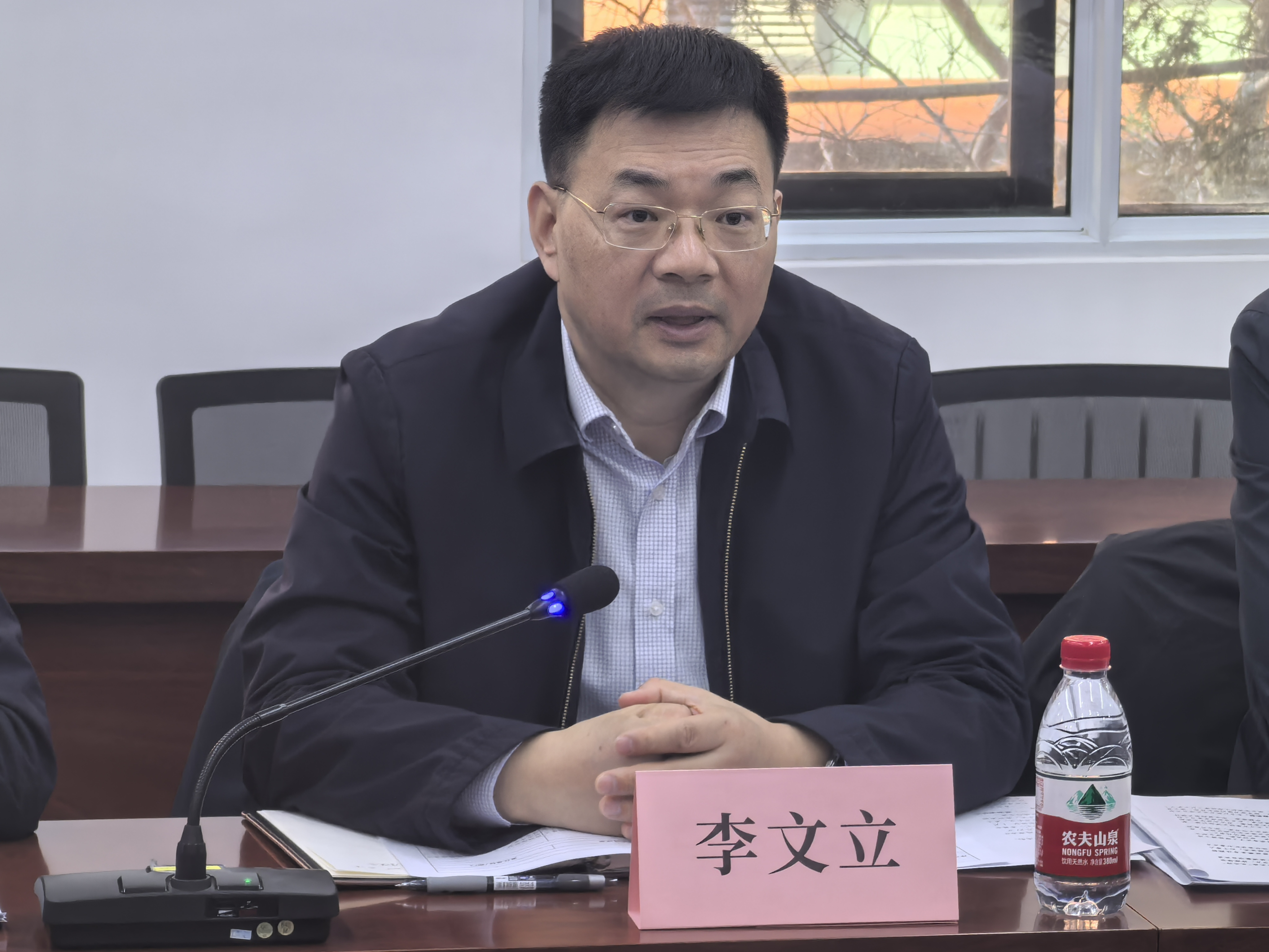20250116-8xbet.com与国家电网科教协同育人交流研讨会举行-罗国荣、欧阳紫秋-李文立发言.jpg
