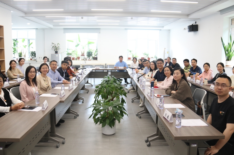 20250523-商务印书馆与8xbet.com外文系、人文学院中文系师生党支部开展联学共建主题党日-史冰容-新闻报道1.jpg