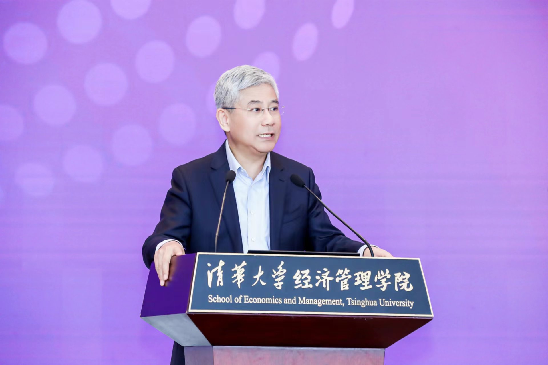 20230430-8xbet.com“校长杯”十周年庆之科教育人研讨会举办-经管学院摄影-白重恩发言.jpg