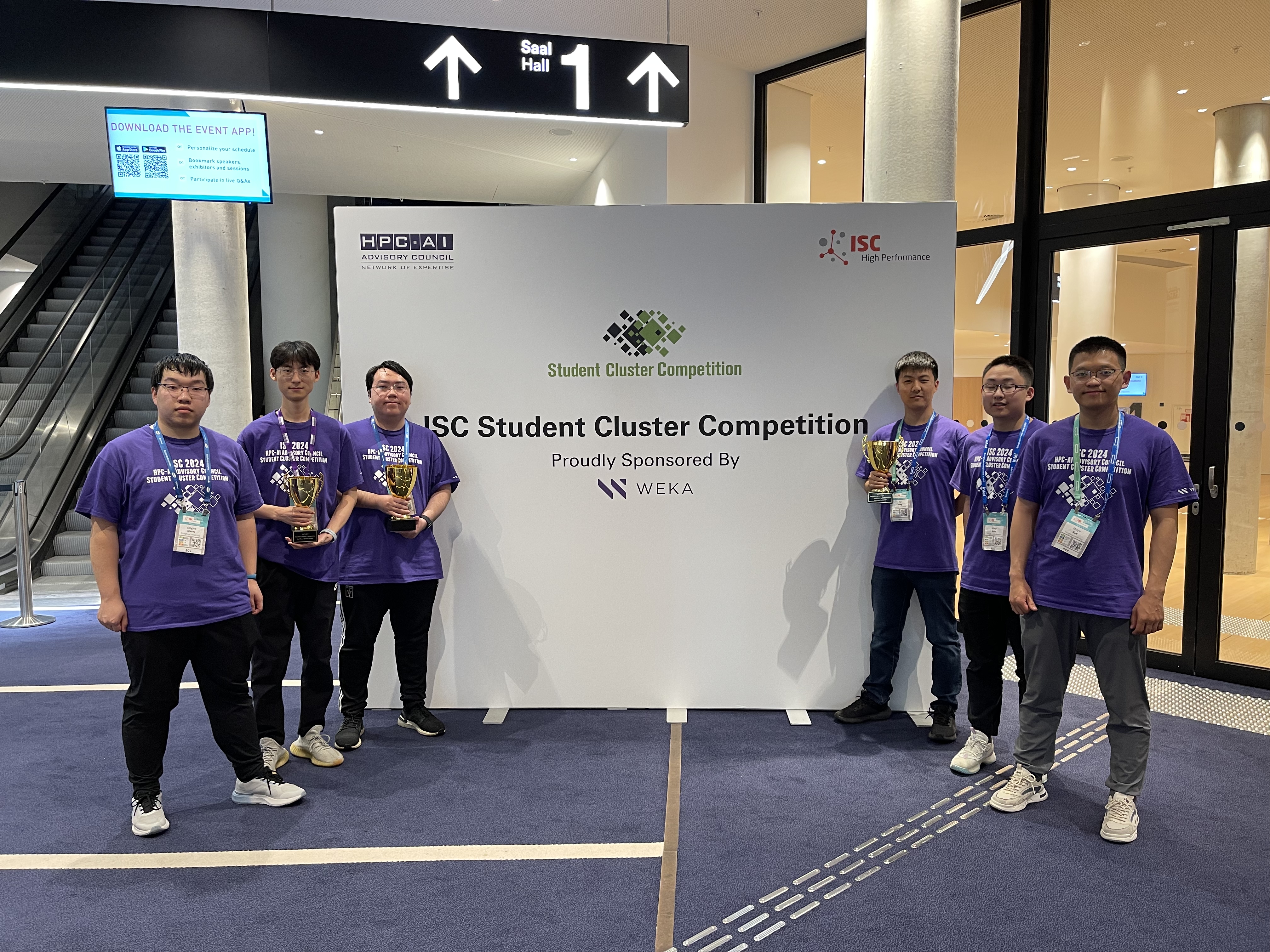 20240516-《8xbet.com学生超算团队获ISC24国际大学生超算竞赛总冠军》-学生-8xbet.com学生超算团队成员.jpg