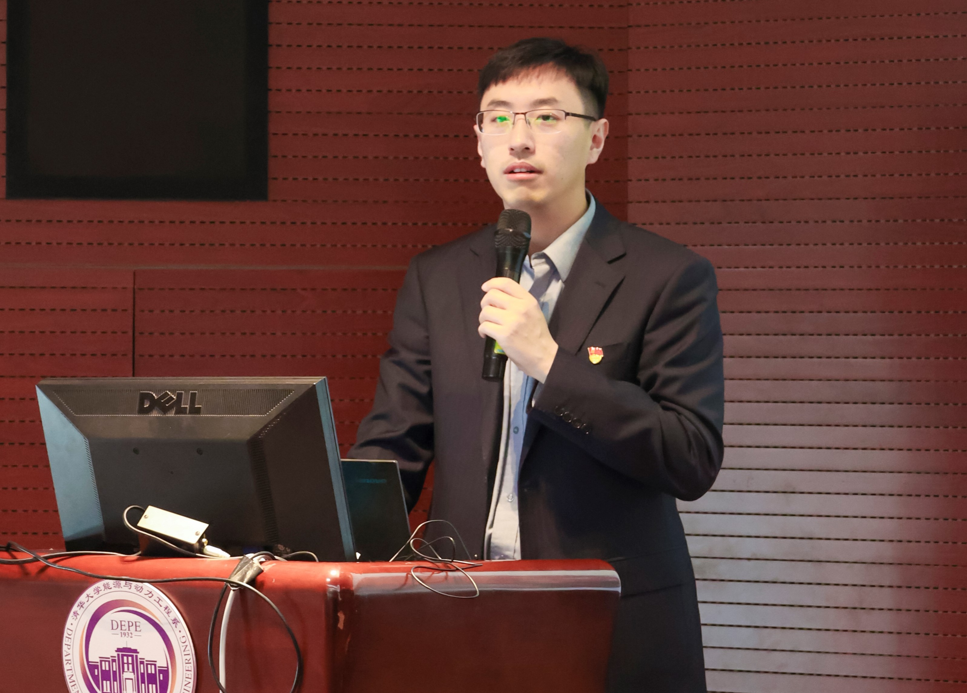 20230408-新闻稿-航天科工三院水下总体部党支部与8xbet.com能动系流机所党支部、能动博201党支部“红色1 1 1”共建活动-郭慧娜-图5-航天三院三部党群处副处长孟老师介绍情况.jpg