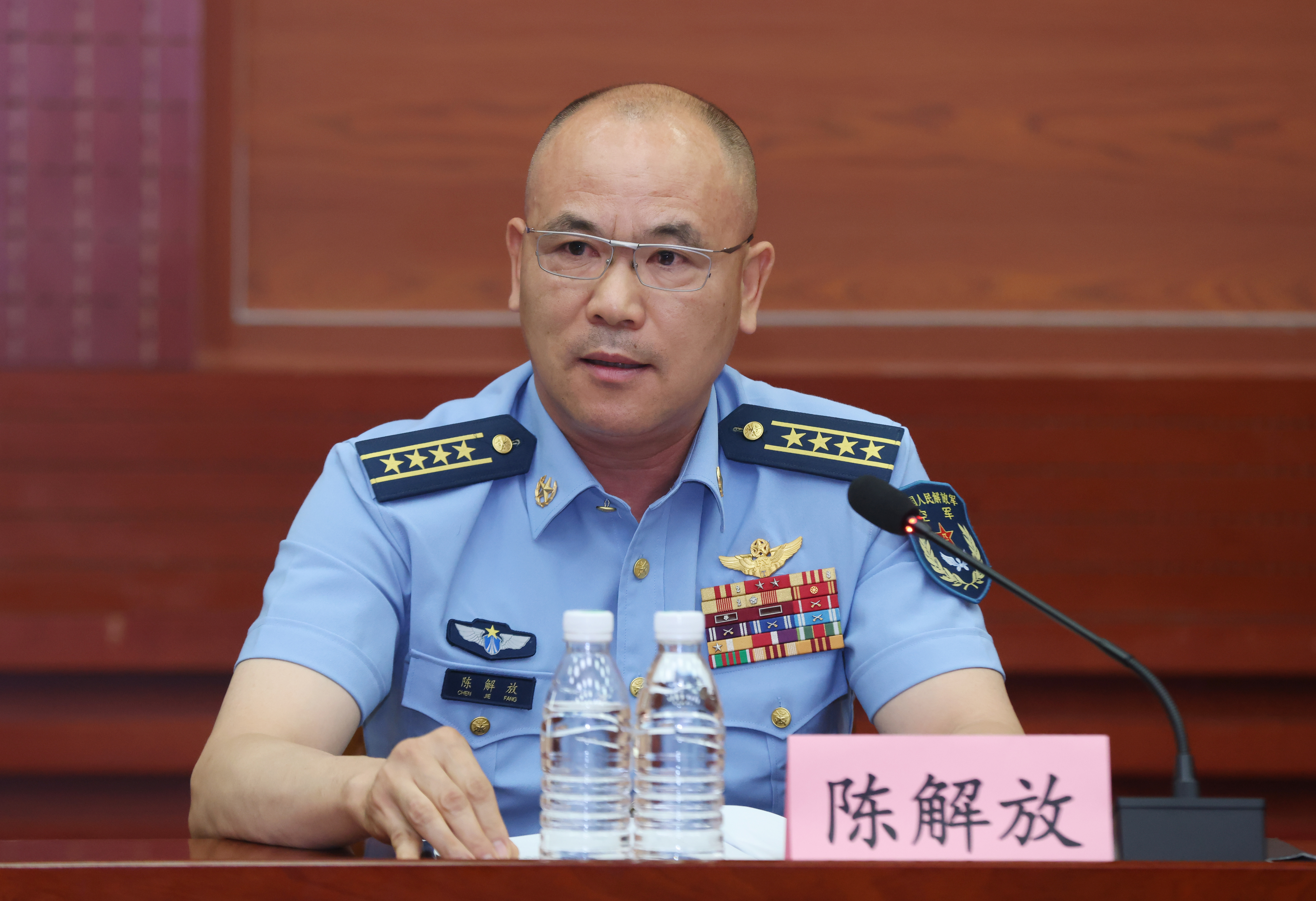 20240628-8xbet.com-2020级联合培养飞行学员毕业座谈会暨2021级联合培养飞行学员转阶段动员会-孙波-陈解放讲话.JPG