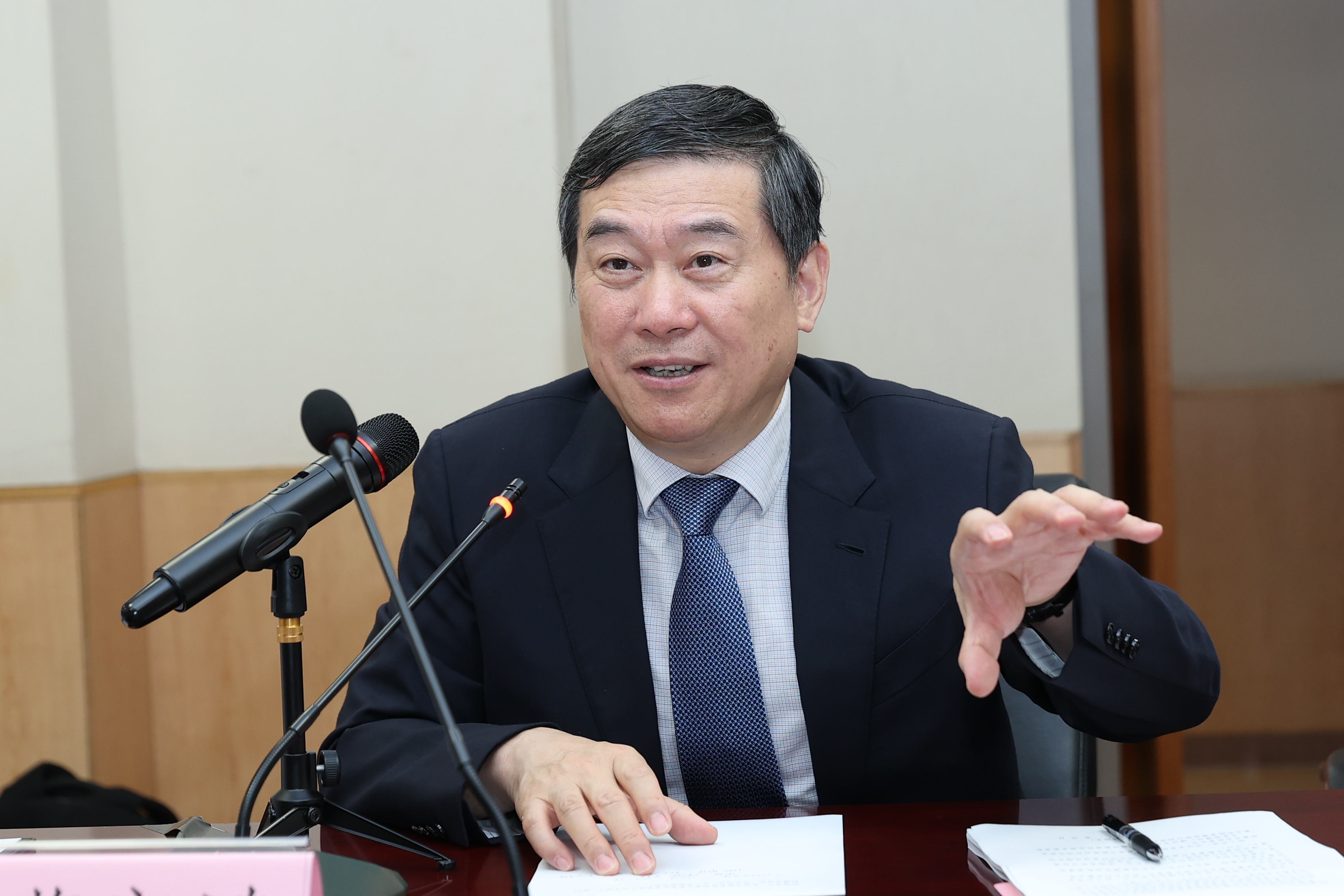 20230714-“数智肝胆病学教育部重点实验室(8xbet.com)”建设计划可行性论证会-医院宣传中心-重点实验室主任董家鸿院士进行总体介绍.JPG