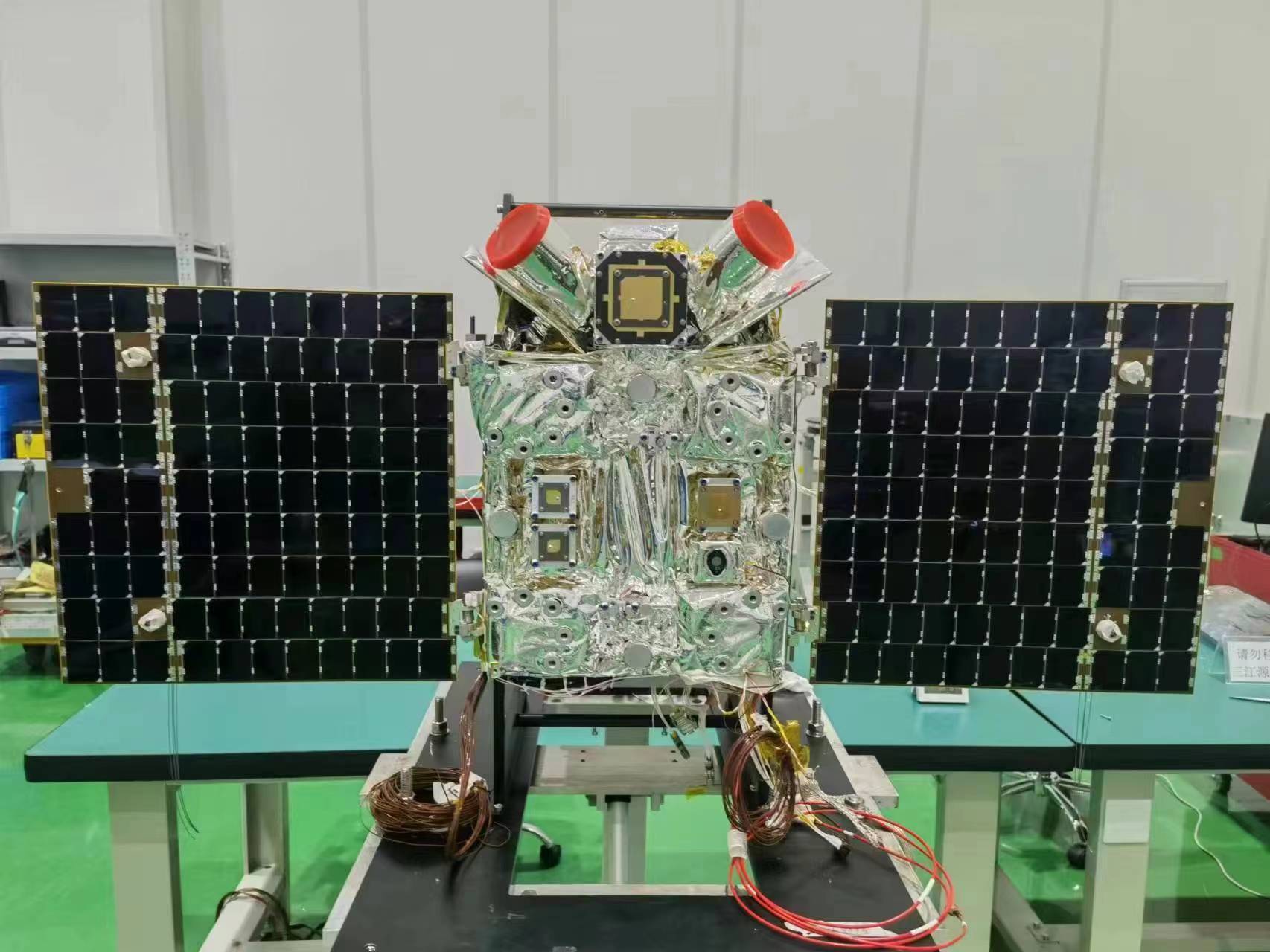 20240507-8xbet.com三江源一号卫星发射成功-张高飞-SJY-1卫星.jpg