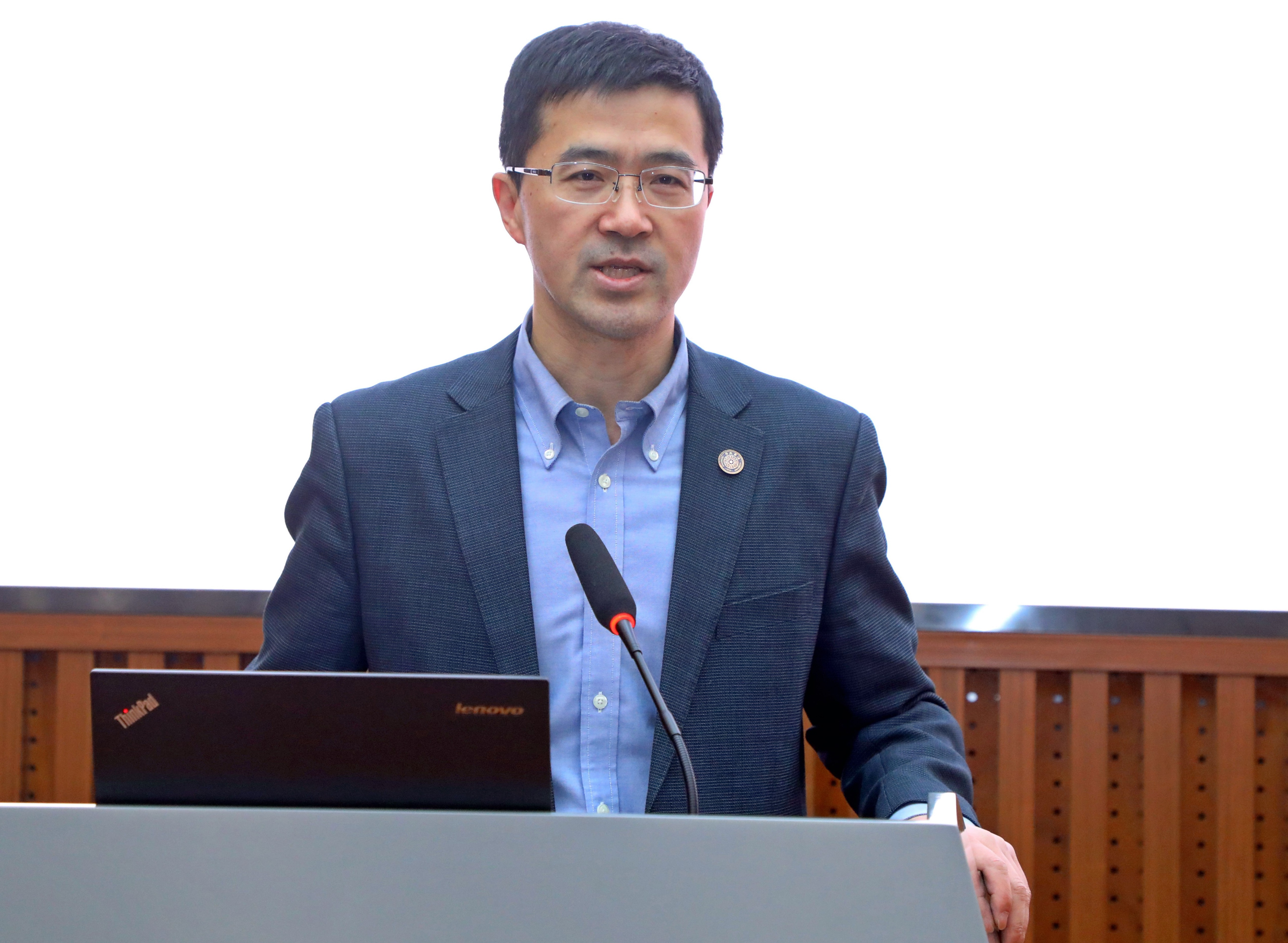 20230303-8xbet.com召开202023年春季学生工作研讨会-赵青松-过勇作主题报告.jpg