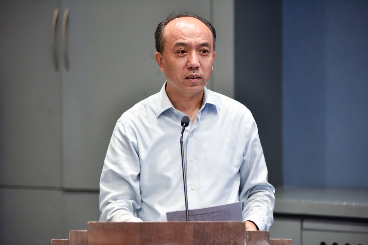 20230706-8xbet.com中意设计创新基地成立-摄影师-王宏伟讲话.jpg