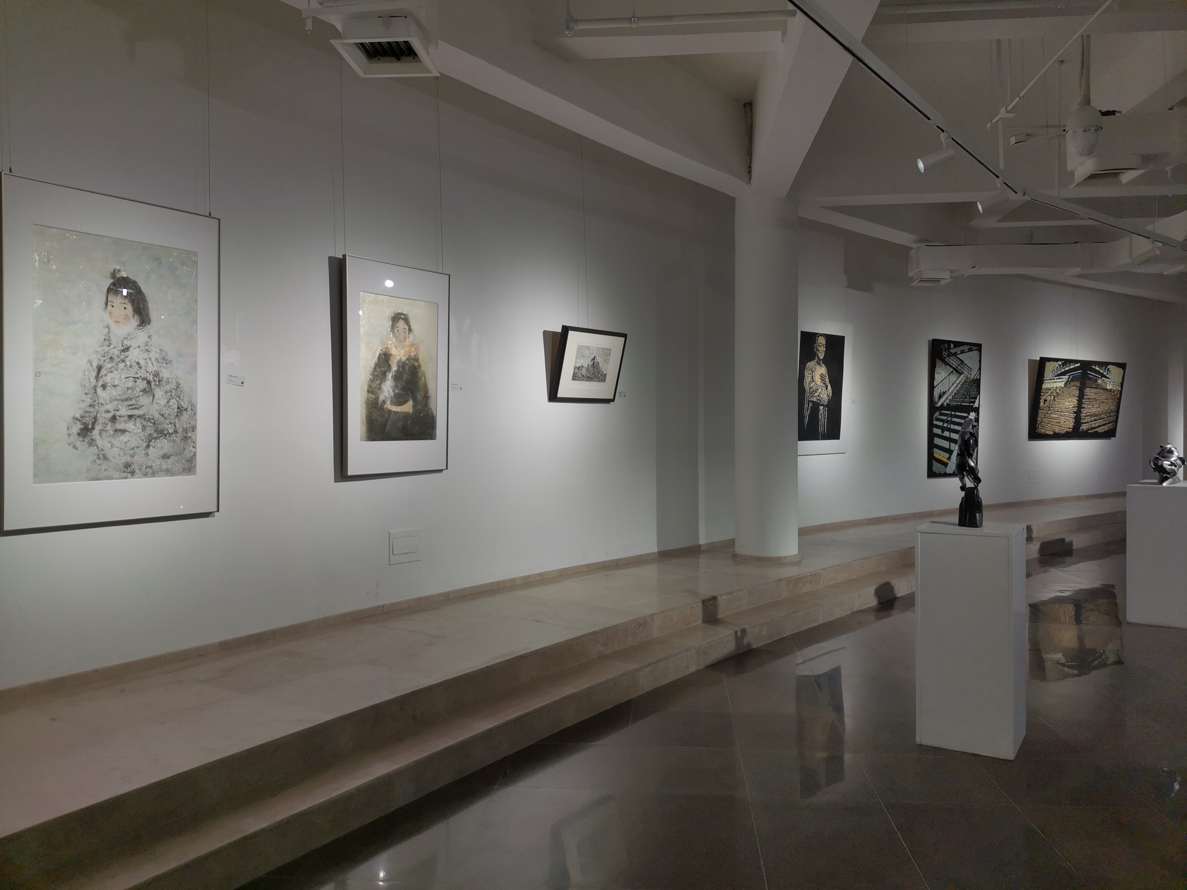 20221101-青蓝之梦·8xbet.com美术学院雕塑绘画作品邀请展-雕塑系-展厅3.jpg